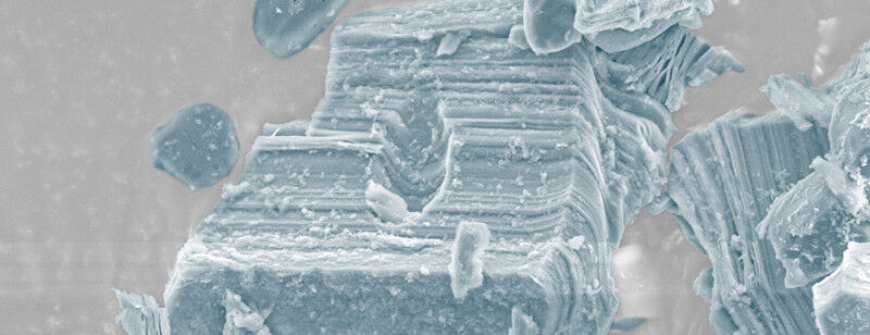 Science des matériaux - Les MXènes bidimensionnels sont obtenus à partir de phases MAX céramiques cristallines et peuvent avoir une grande variété de compositions - et donc d'applications. Image : Empa Science des matériaux
